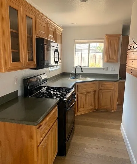 1720 Stillwater Ct #B — Photo 1