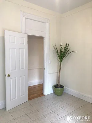 Rented by Oxford Property Group | media 76