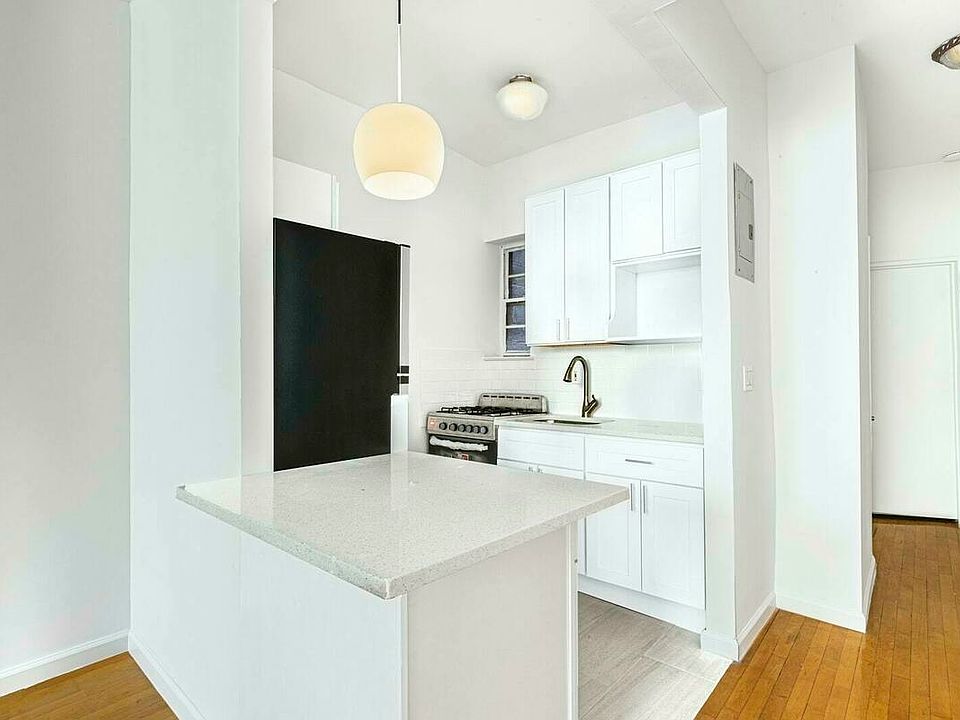1st image of 415 E 80th St APT 2B