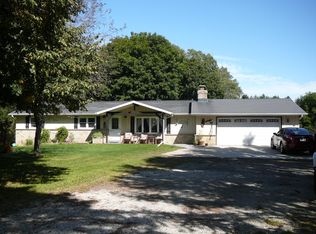 7960 Kettle Moraine Dr, West Bend, WI 53090
