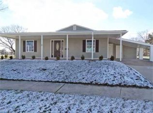 3 Peachtree Ln, Levittown, PA 19054