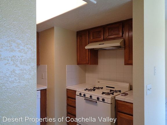 4th image of 41995 Cambridge Ave APT 4