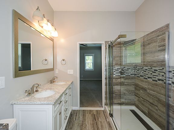 5th image of 865 Hall St NW