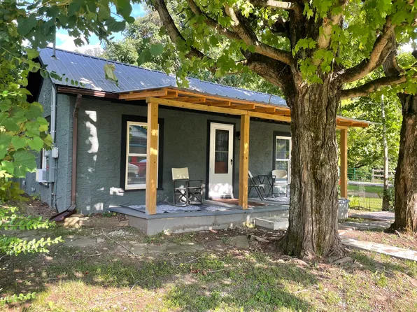 179 2nd St, Caldwell, WV 24925