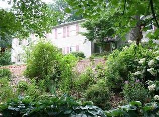 357 Timberwood Dr, Winfield, PA 17889