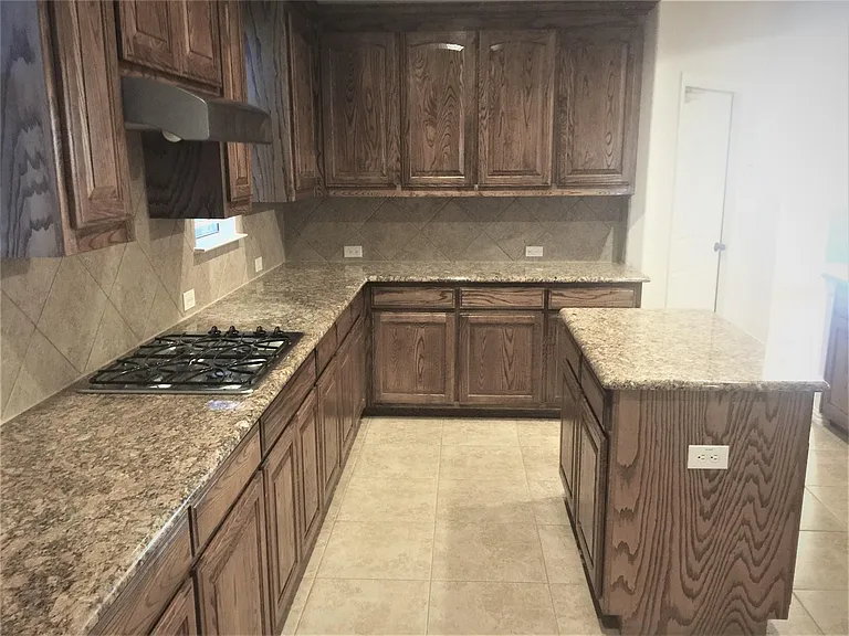 1184 Dutch Hollow Dr — Photo 3