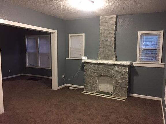 2nd image of 3315 Agnes Ave