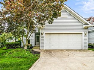 11289 Glen Eagles Dr, Painesville, OH 44077