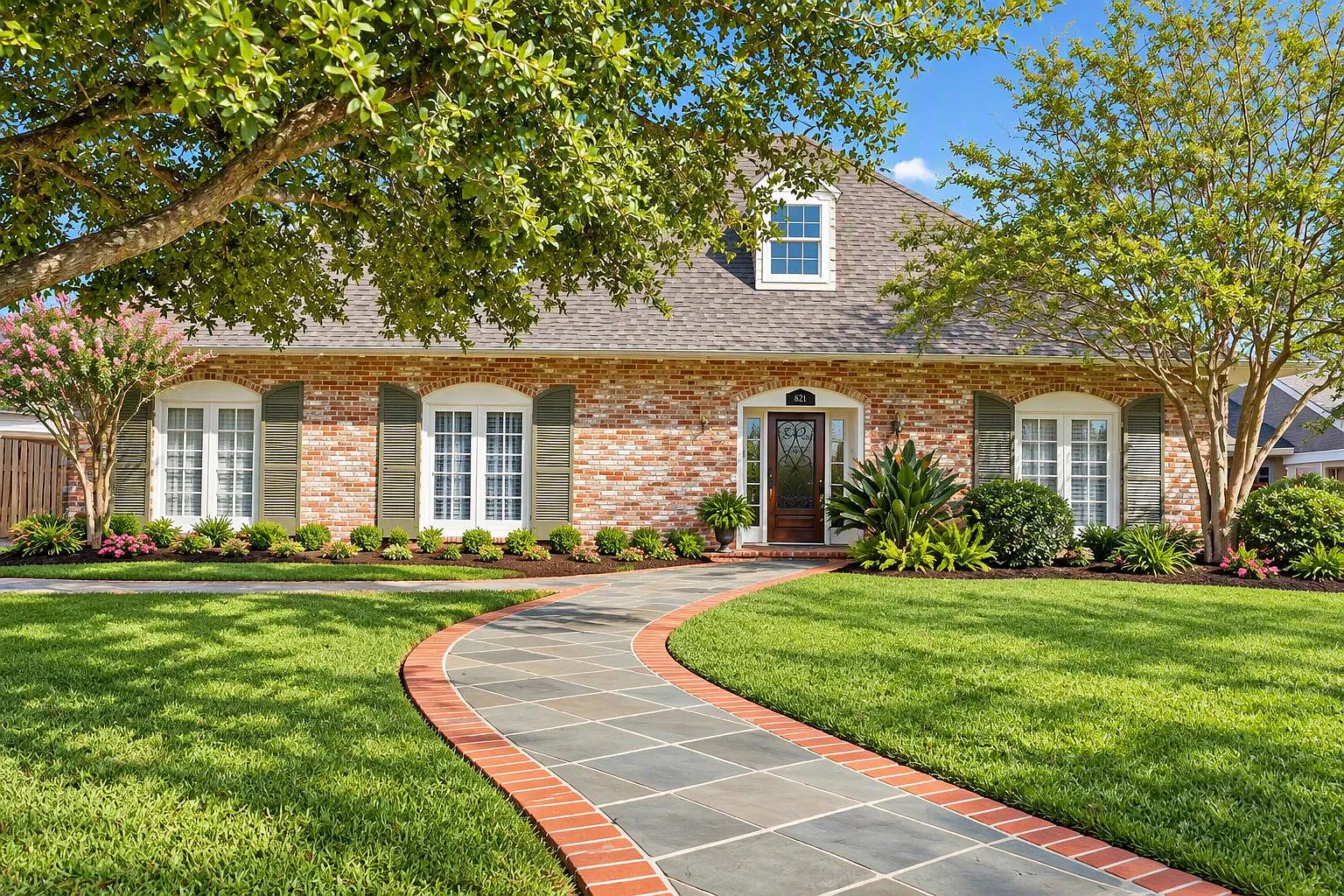 4 bed, 3500 sqft, $3,950 — Photo 3