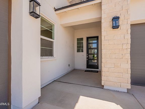 4th image of 11029 E ULYSSES Avenue