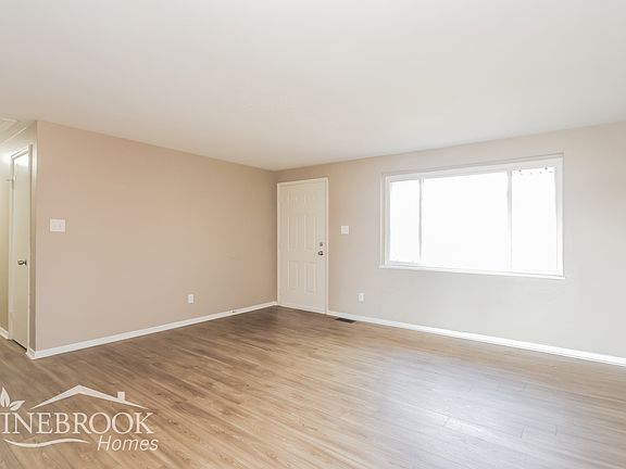 4th image of 10431 E Chris Dr