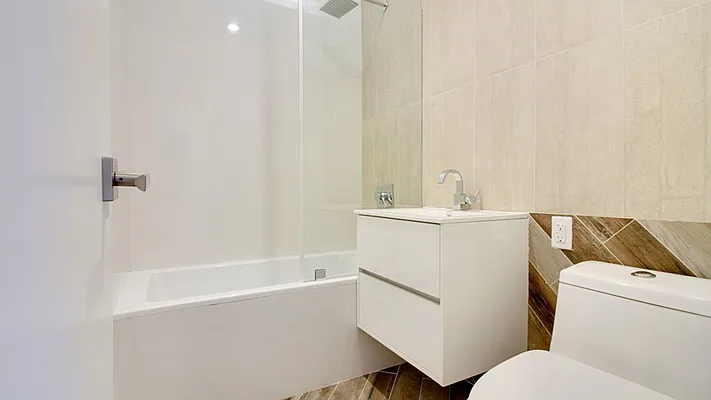 Rented by Nooklyn NYC LLC | media 35