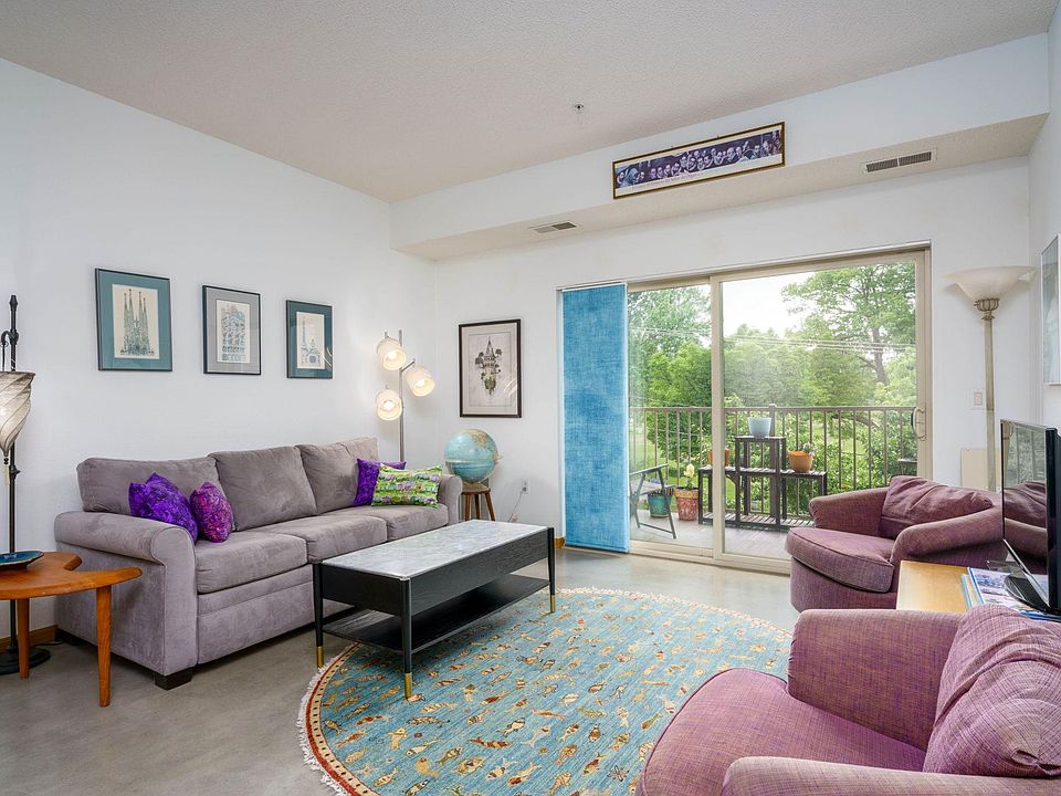 1st image of 2929 21st Ave S APT 203