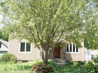 589 S 16th St, Blair, NE 68008