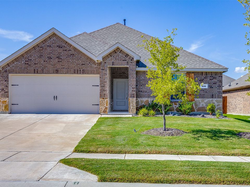1st image of 606 Calm Springs Dr