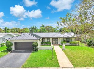 3340 N Hills Dr, Hollywood, FL 33021