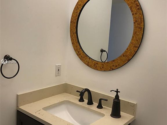 4th image of 11617 NW 62nd Ter APT 427