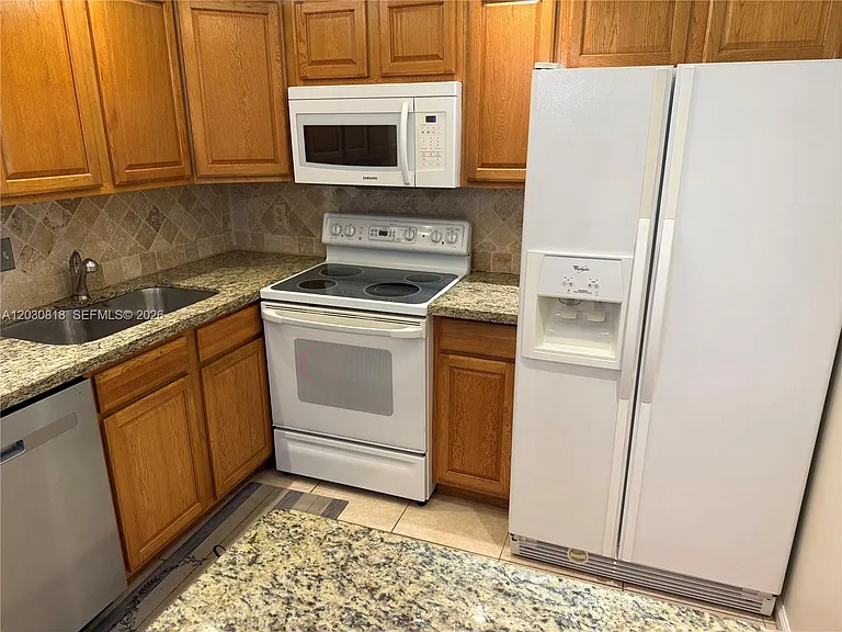 170 Cypress Club Dr #729 — Photo 4