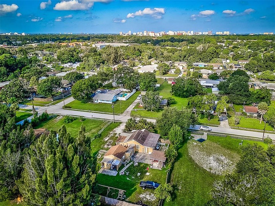 1st image of 424 N Pompano Ave