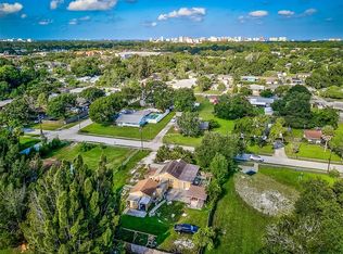 424 N Pompano Ave, Sarasota, FL 34237
