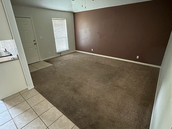 2nd image of 470 Kirkland Ln #1