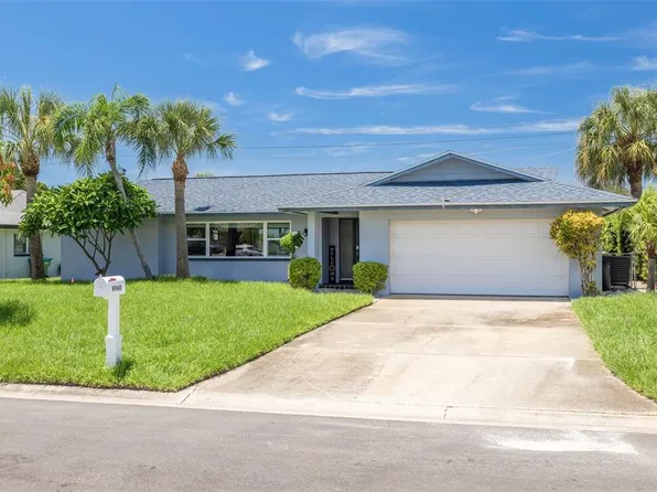 8960 140TH STREET, SEMINOLE, FL 33776
