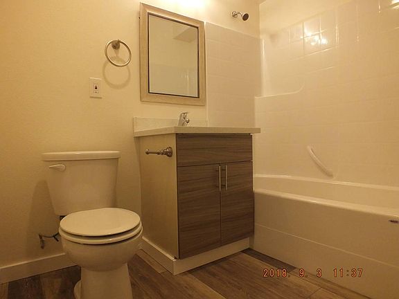 5th image of 12544 15th Ave NE #300