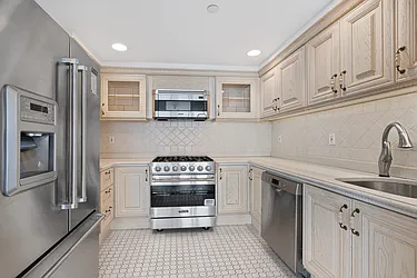 Rented by Sotheby's International Realty