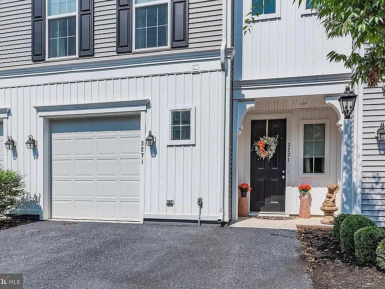 3271 Lark Way — Photo 22