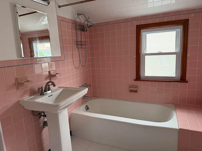 654 Chase Ave #2 — Photo 8