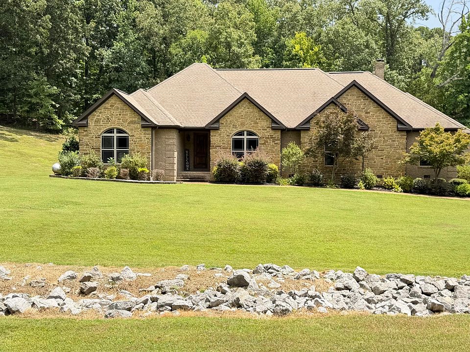 1st image of 123 Leatherwood Cir