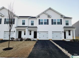 1274 Susan Cir, Breinigsville, PA 18031