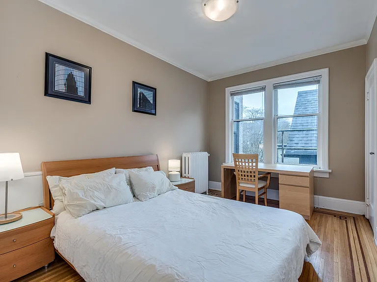 935 Jervis St #11 — Photo 15
