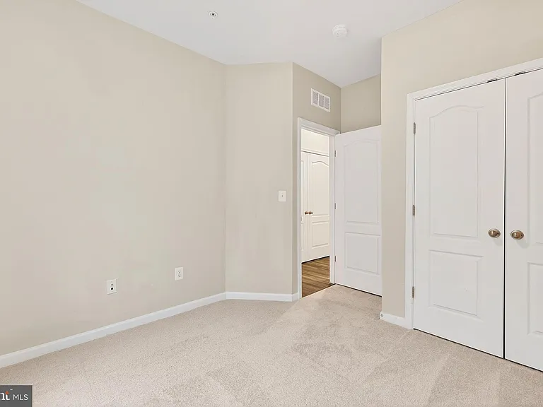 1017 Flester Ln — Photo 32