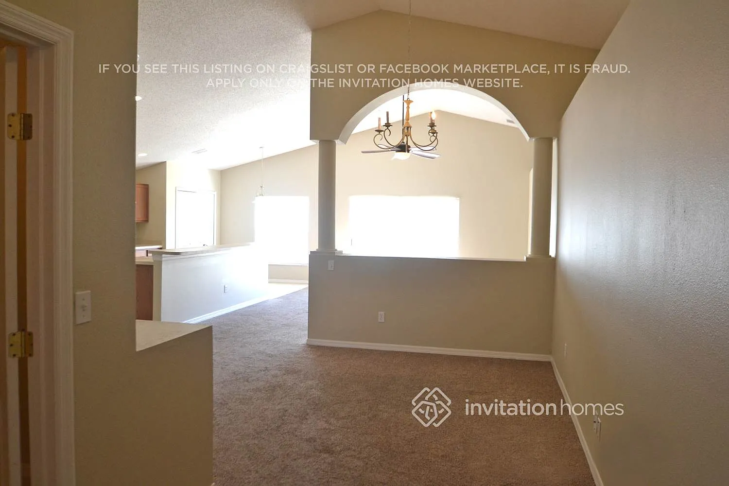 727 Versailles Ln Kissimmee, FL 34759 — Photo 2
