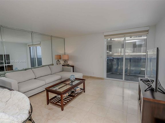 5th image of 2401 Collins Ave APT 712
