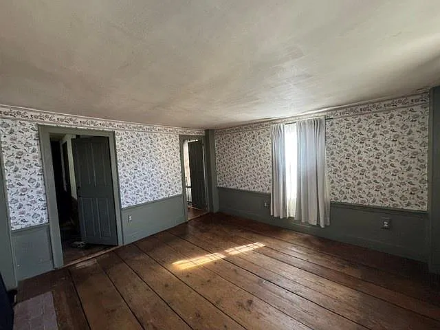 1 bed, 1.0 bath, 910 sqft, $950 — Photo 3