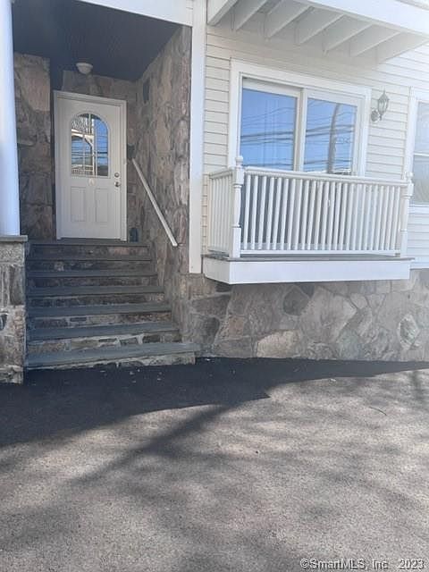 1st image of 274 Valley Rd #1
