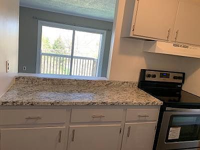 3rd image of 7010 Villa Dr APT 8