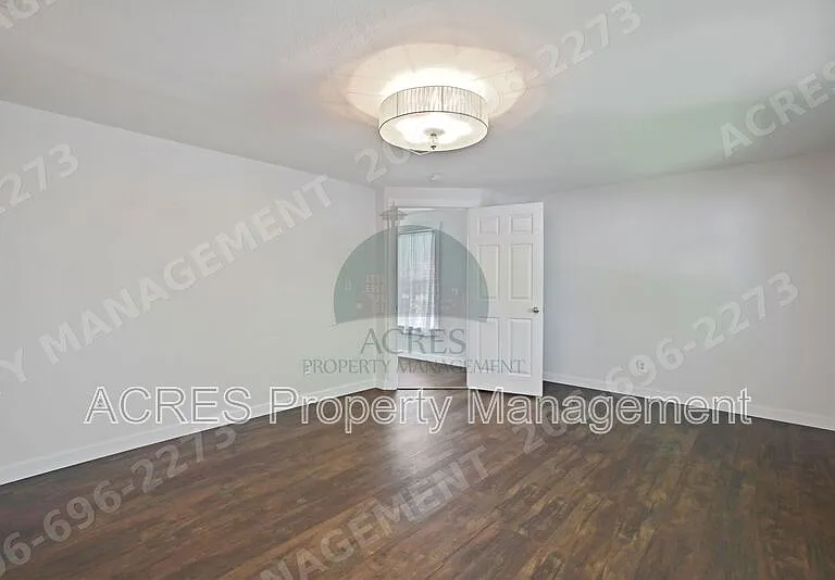 15446 21st Ave SW — Photo 22