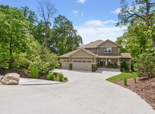 15709 Excelsior Blvd, Minnetonka, MN 55345