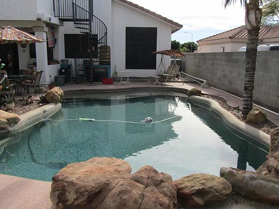 3rd image of 3712 E Isabella Ave