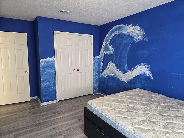 17006 Dusty Mill Dr E — Photo 30