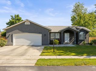 842 Muirfield Ln, Nampa, ID 83686