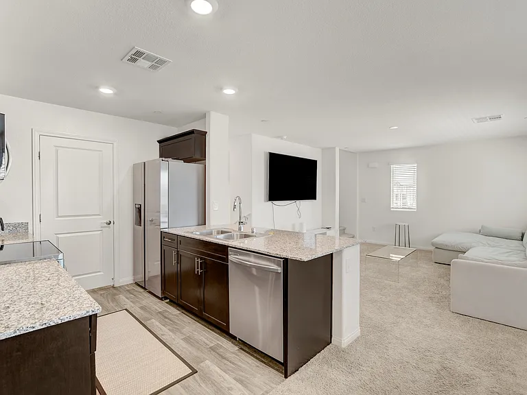 6924 Spicy Merlot St — Photo 30