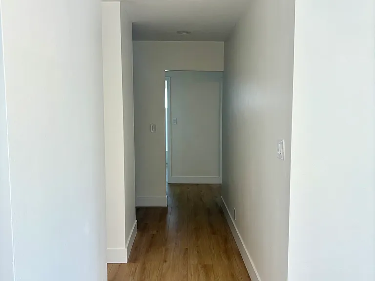 325 N Colorado Pl #7 — Photo 7