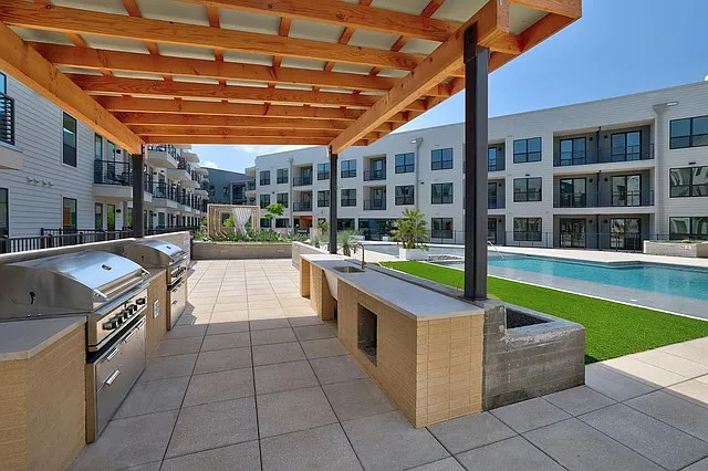 1701 Simond Ave #615 — Photo 32