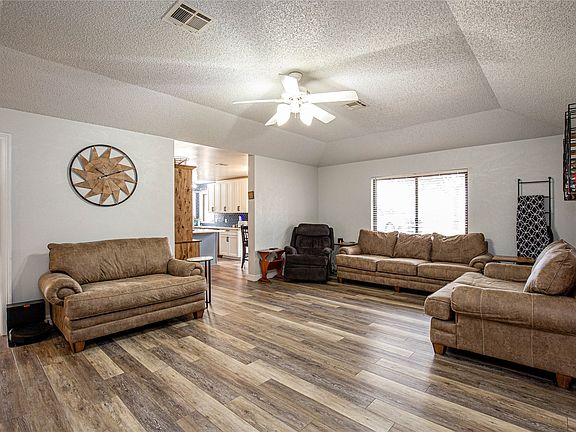 5th image of 735 Willow Grove Rd