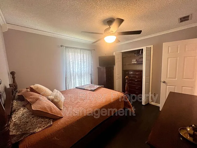 3352 Shelley Dr — Photo 36