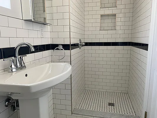 Rented by Redefined Real Estate | media 2